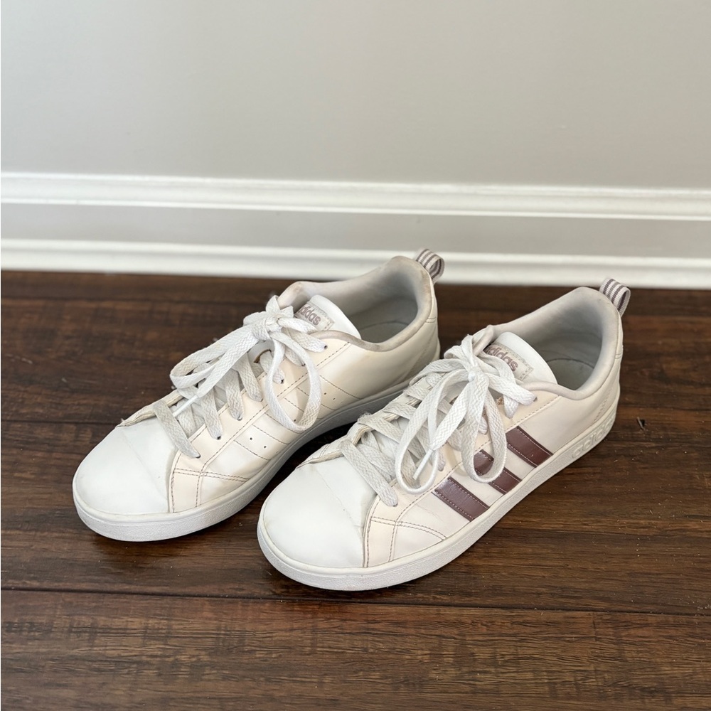 Adidas Women's Leather Off-White with Metallic Stripes Sneakers Size 8